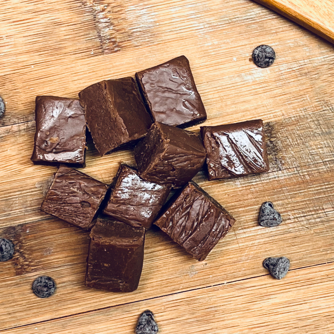 Handmade Chocolate Almond Coconut Fudge | Meem&