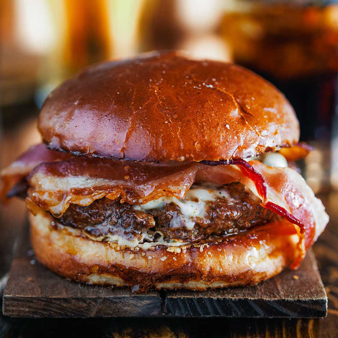 Delicious Grass-Fed Burger Kit for 4 – Perfect for Grill Lovers