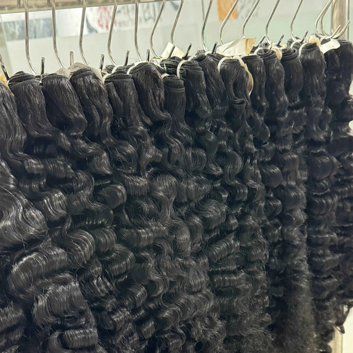 Raw Cambodian Hair Vendor - Premium Cuticle Aligned Straight & Curly Human Hair