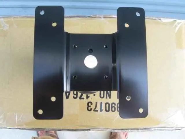 DP55 5.5 inch Universal Monitor Pole Mount Bracket  VESA Clamp on