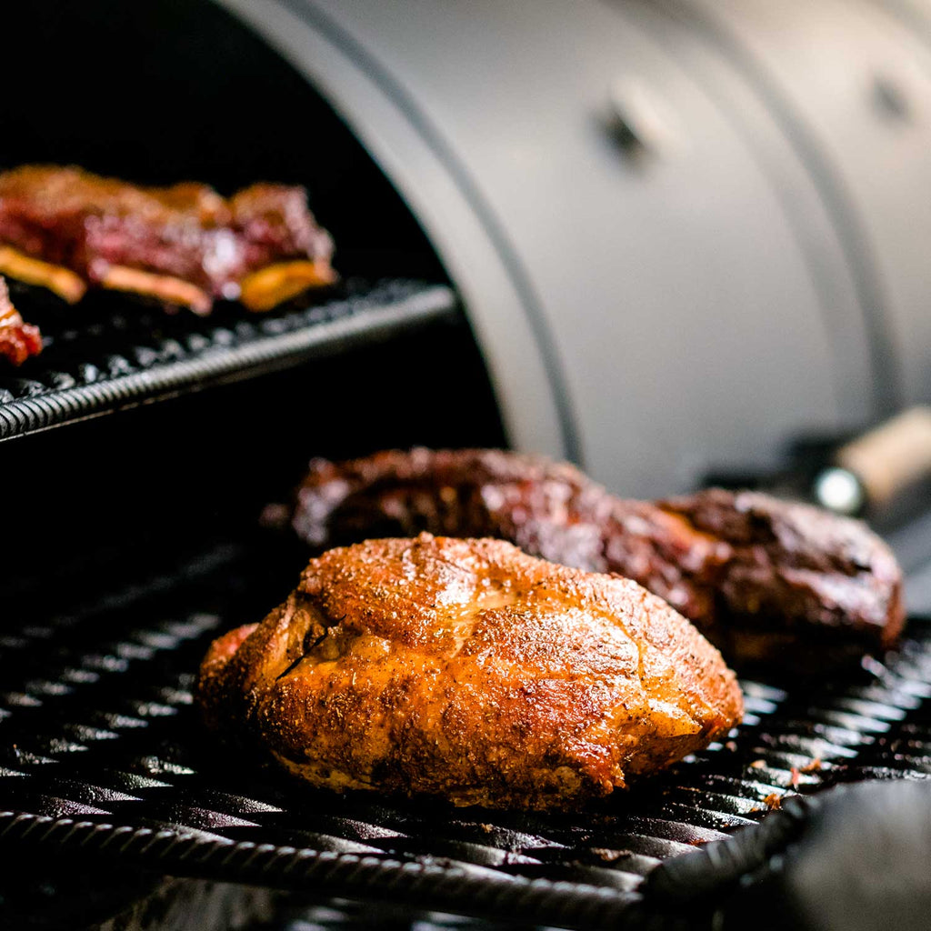 Deluxe Pulled Pork Feast: Perfect for Gatherings & Easy Meals