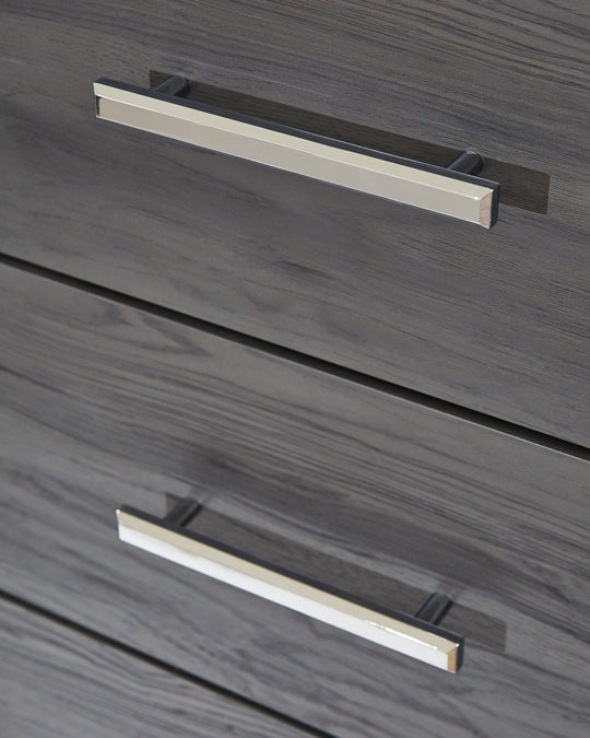 Lodanna - Five Drawer Chest - Gray